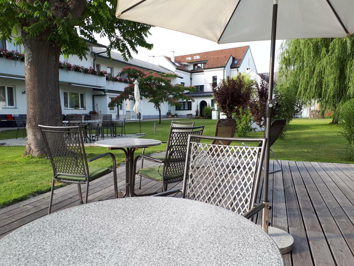 Pension Joseph Haydn Podersdorf am See Exterior photo